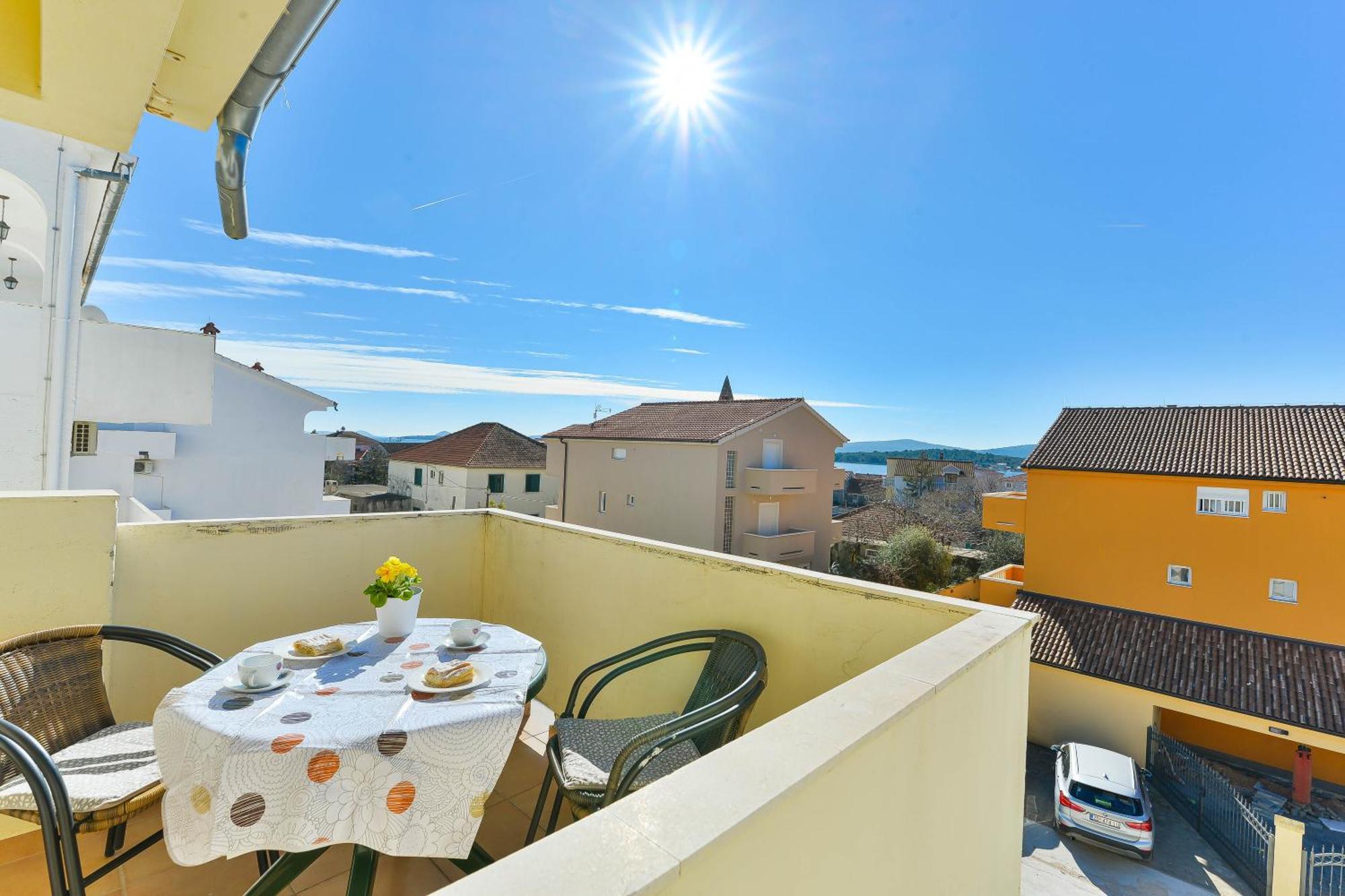 Apartments Lavanda Turanj Exterior photo