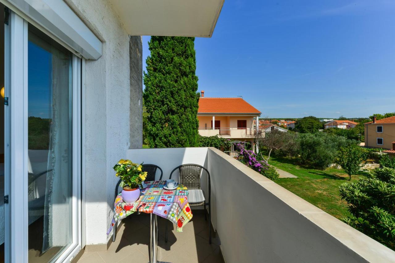 Apartments Lavanda Turanj Exterior photo