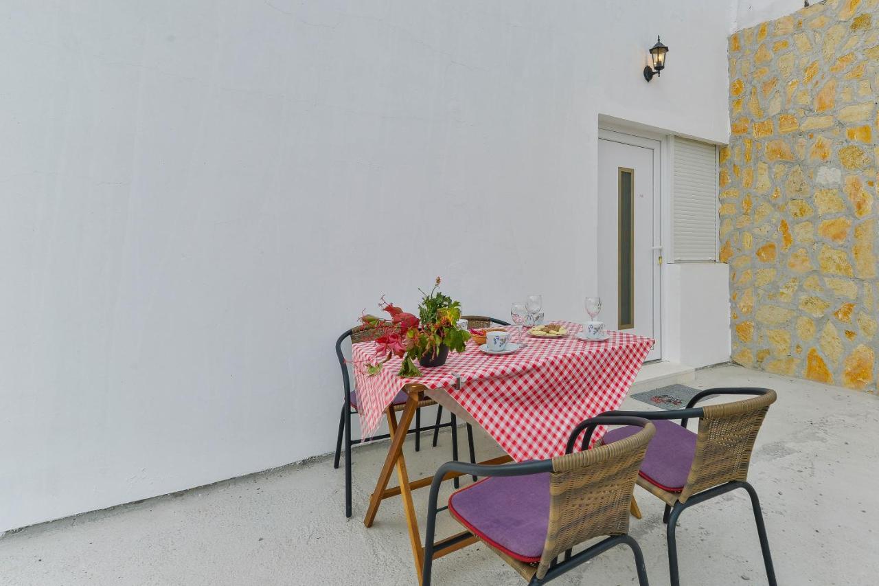 Apartments Lavanda Turanj Exterior photo